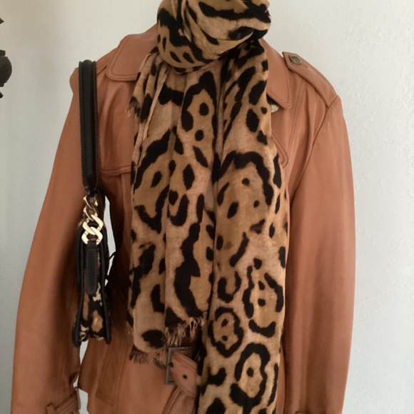 Guess Leather Jacket - Picture 7 of 10